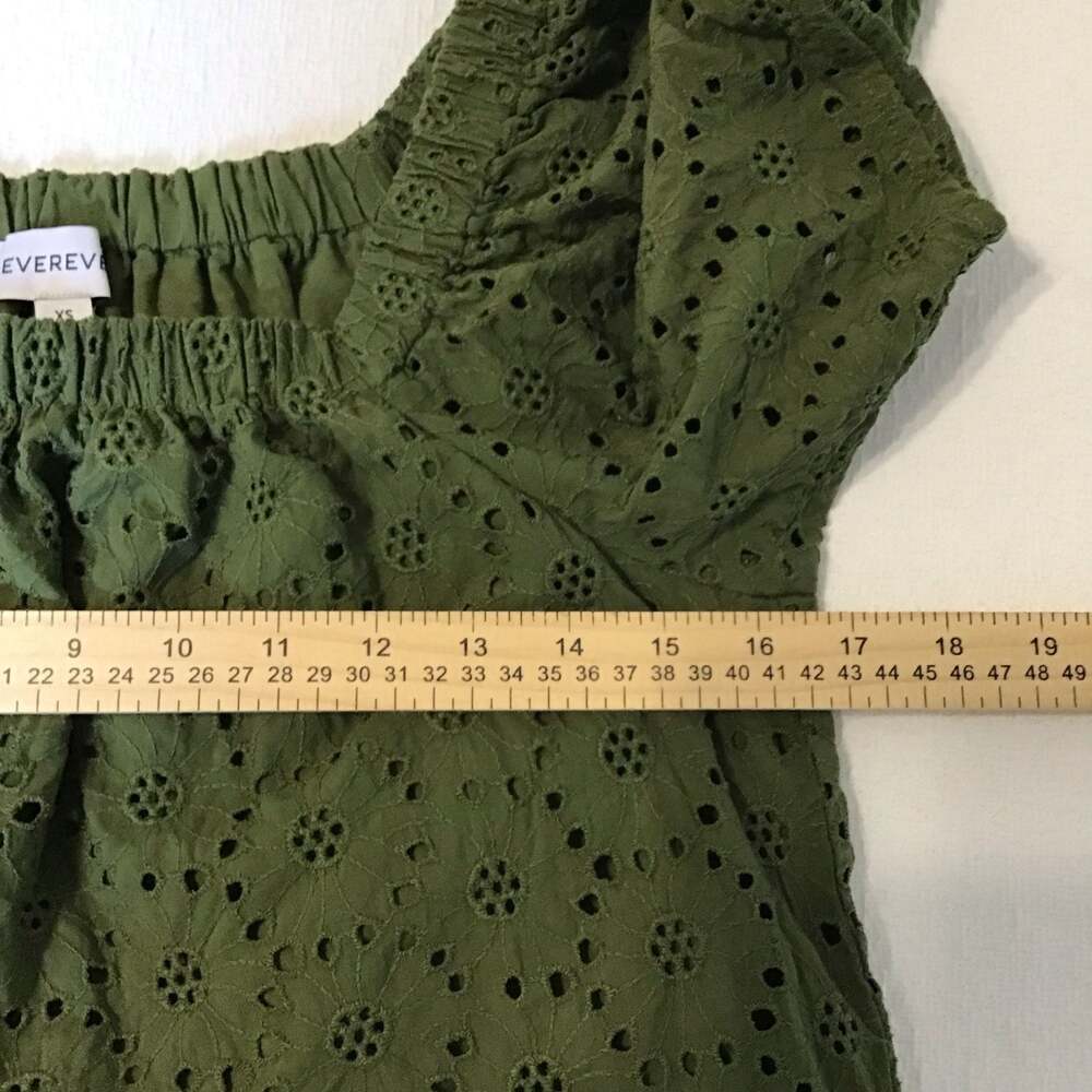 EVEREVE Hadley Eyelet Puff Sleeve Top XS Olive Green Romantic Boho - Picture 9 of 11